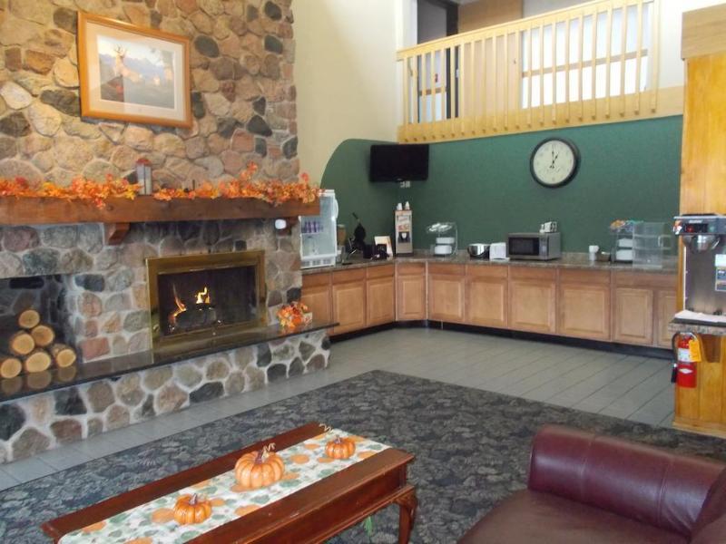 Boarders Inn And Suites By Cobblestone Hotels - Ripon Eksteriør bilde